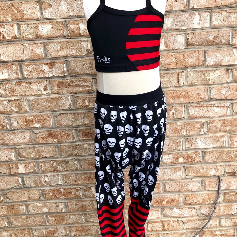 Pair of Hip Hop Dance Sets sz CM